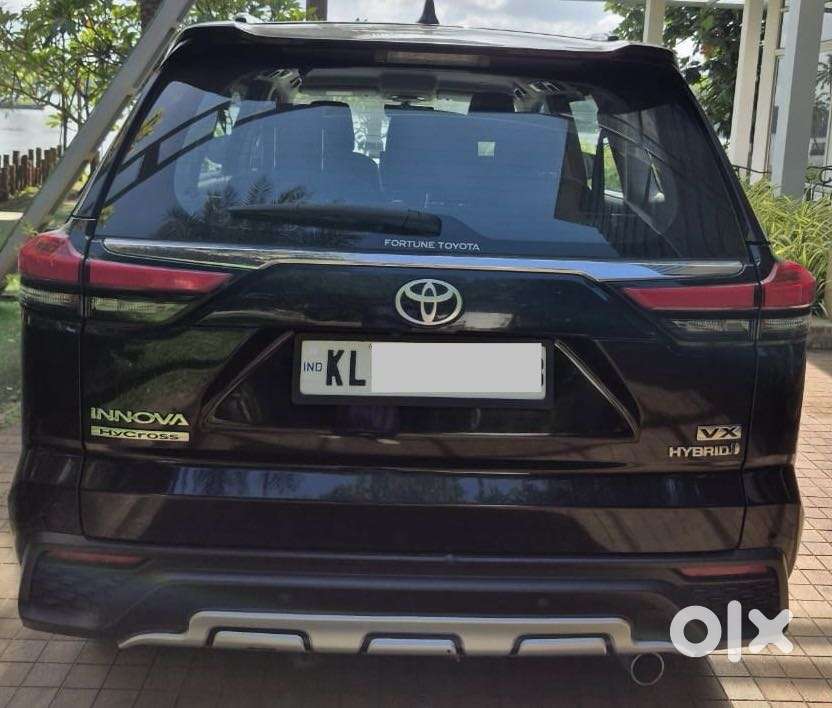 Toyota Innova Hycross 2.0 Vx Hybrid 7 Str, 2023, Petrol