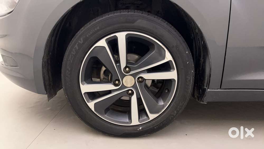 Tata Altroz Xz, 2020, Petrol