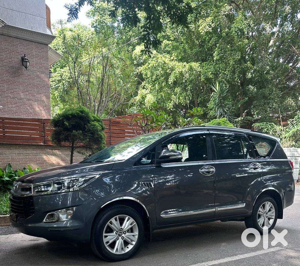 Toyota Innova Crysta 2.4 Zx Mt, 2016, Diesel