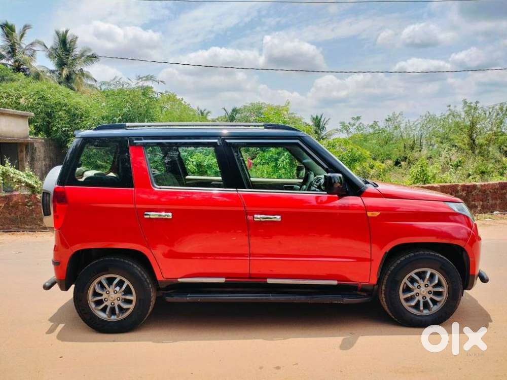Mahindra Tuv 300 1.5 T10 (o) Amt, 2018, Diesel
