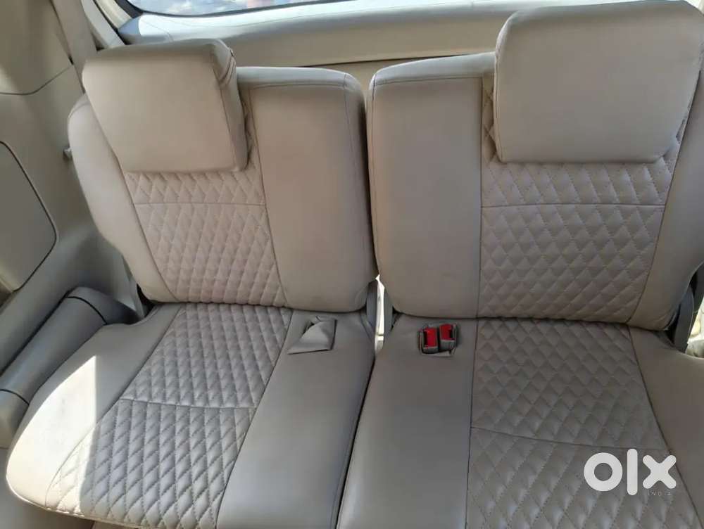 Toyota Innova 2014 Diesel 98000 Km Driven