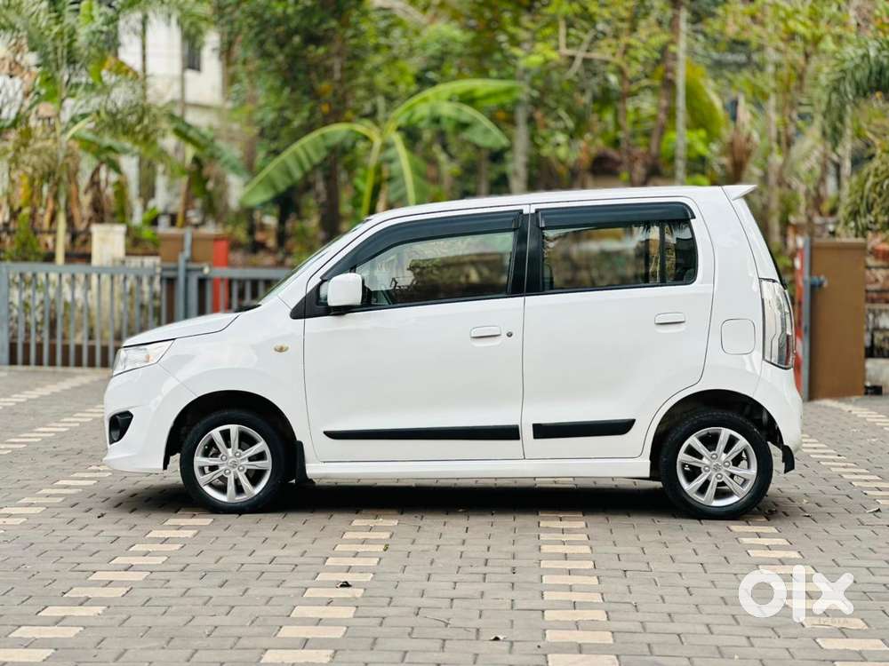 Maruti Suzuki Stingray Vxi, 2014, Petrol