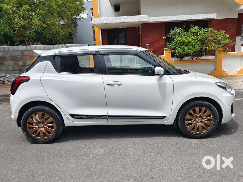 Maruti Suzuki Swift Vxi + Manual, 2020, Petrol