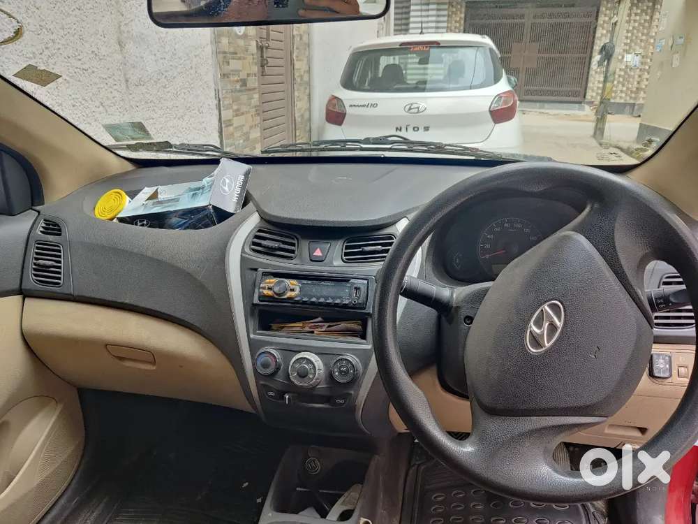 Hyundai Eon Magna 2012