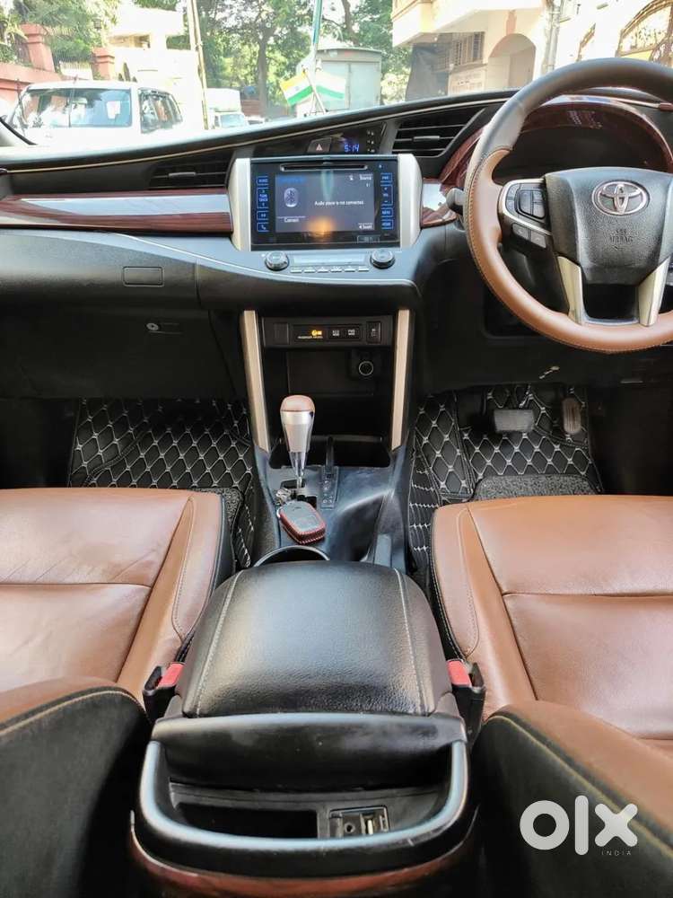 Toyota Innova Crysta 2.8 Zx At 7 Seater, 2018, Diesel