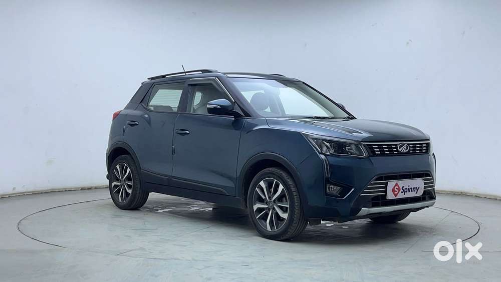 Mahindra Xuv300 1.2 W8 (o) Amt Petrol, 2021, Petrol