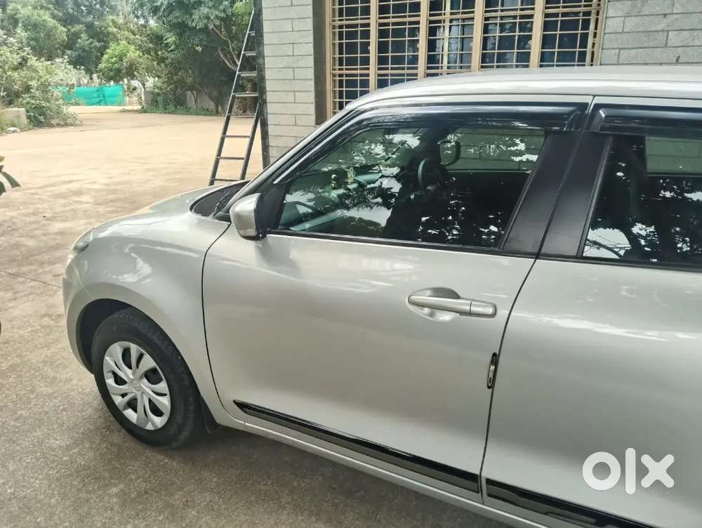 Maruti Suzuki Swift Vxi Petrol 2023