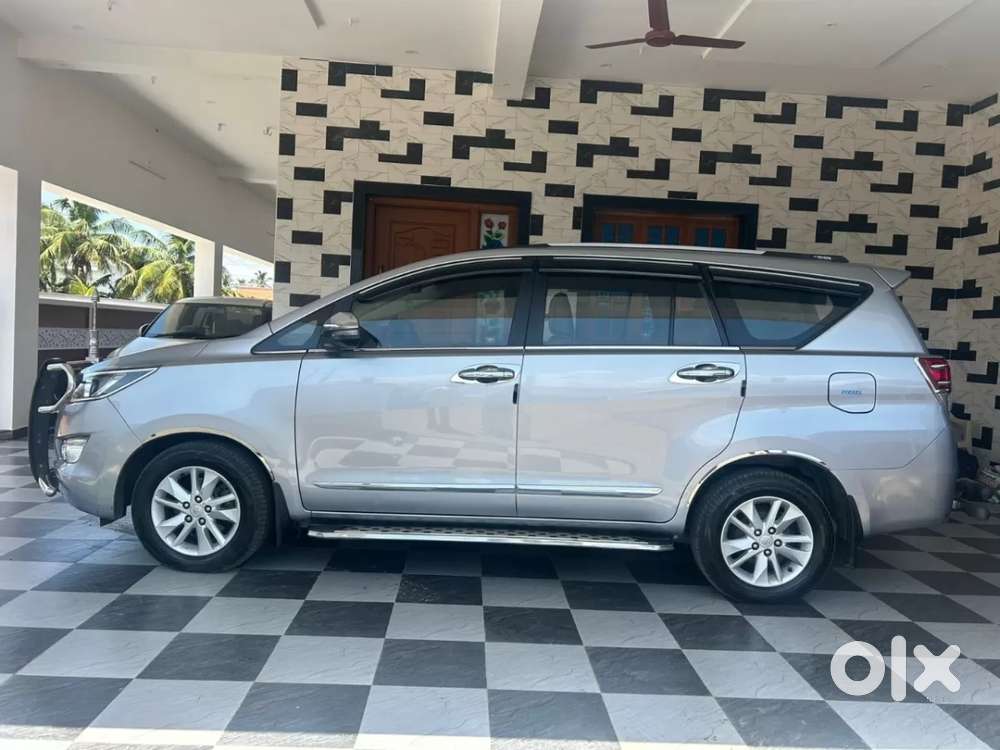Toyota Innova Crysta 2.4 G Mt 7 Str, 2020, Diesel