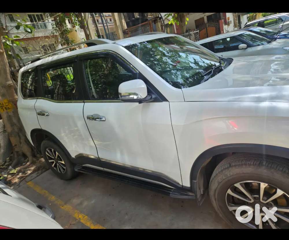 Mahindra Scorpio-n 2023 Petrol 37500 Km Driven
