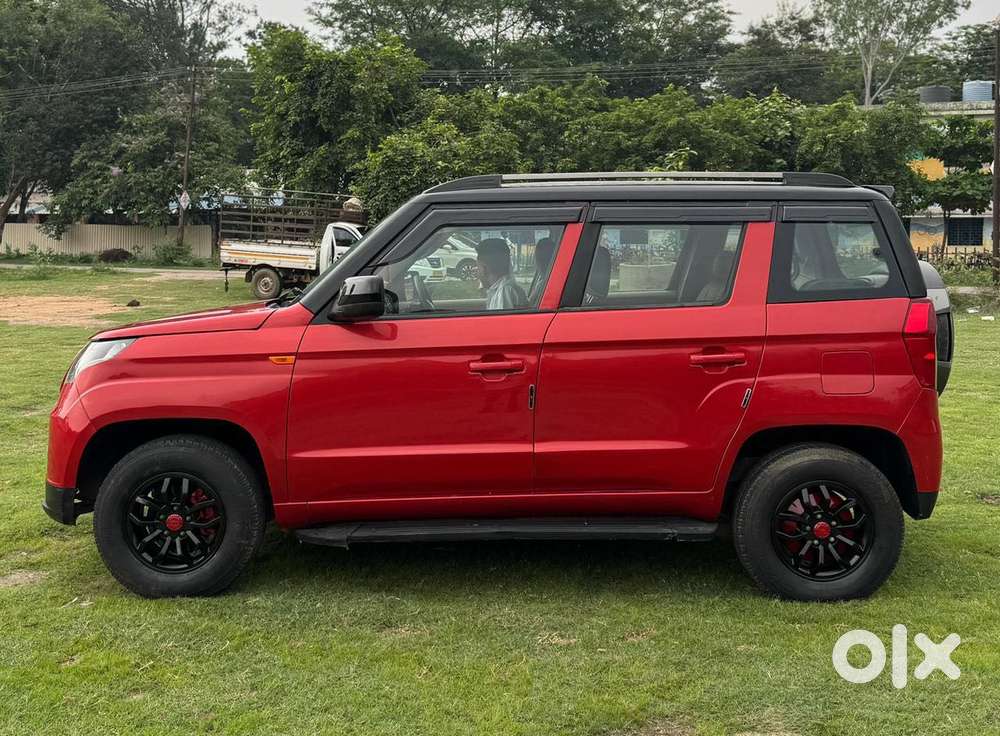 Mahindra Tuv 300 T10, 2018, Diesel