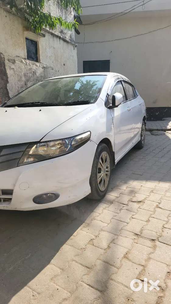 Honda City Hybrid Ehev 2013