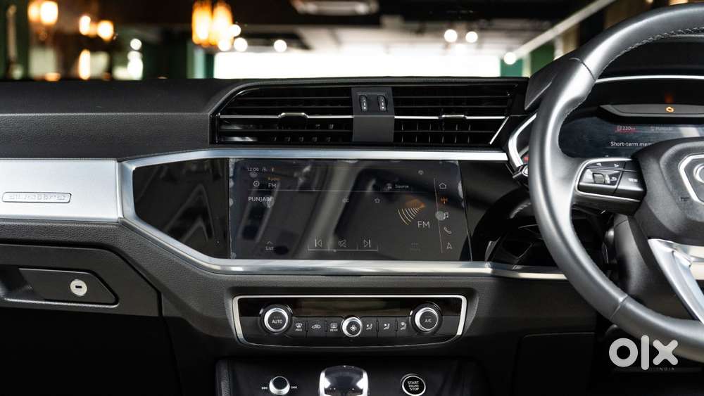 Audi Q3 40 Tfsi Technology, 2023, Petrol