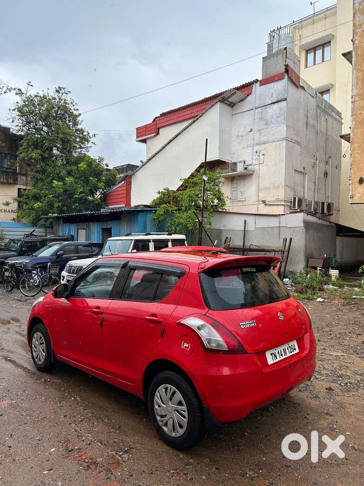 Maruti Suzuki Swift Vxi + Manual, 2017, Petrol