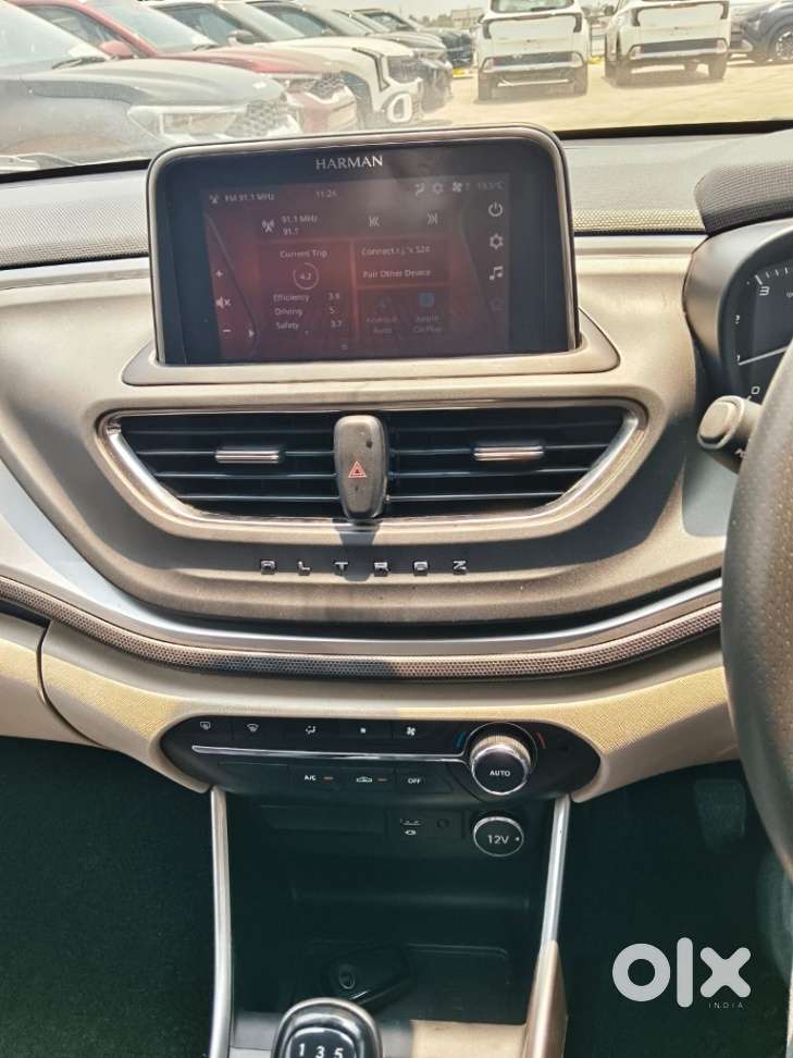 Tata Altroz Xz, 2022, Petrol