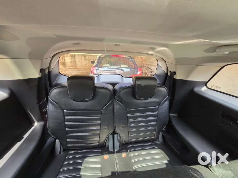 Mahindra Xuv700 2.0 Petrol 2022