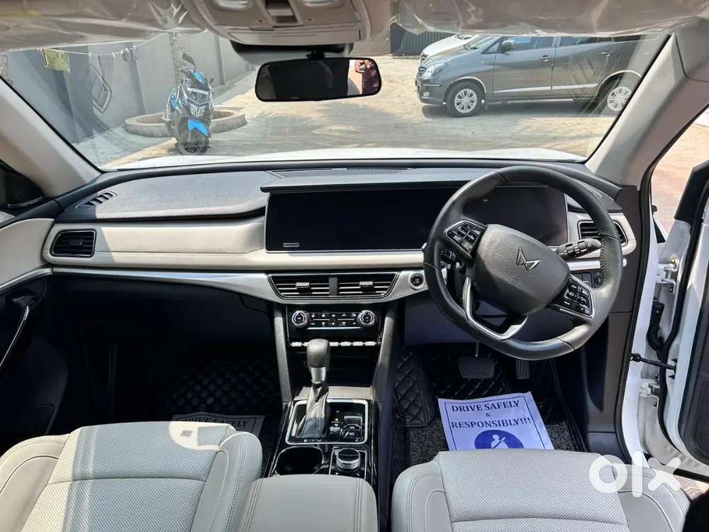 Toyota Innova 2024 Diesel 11000 Km Driven