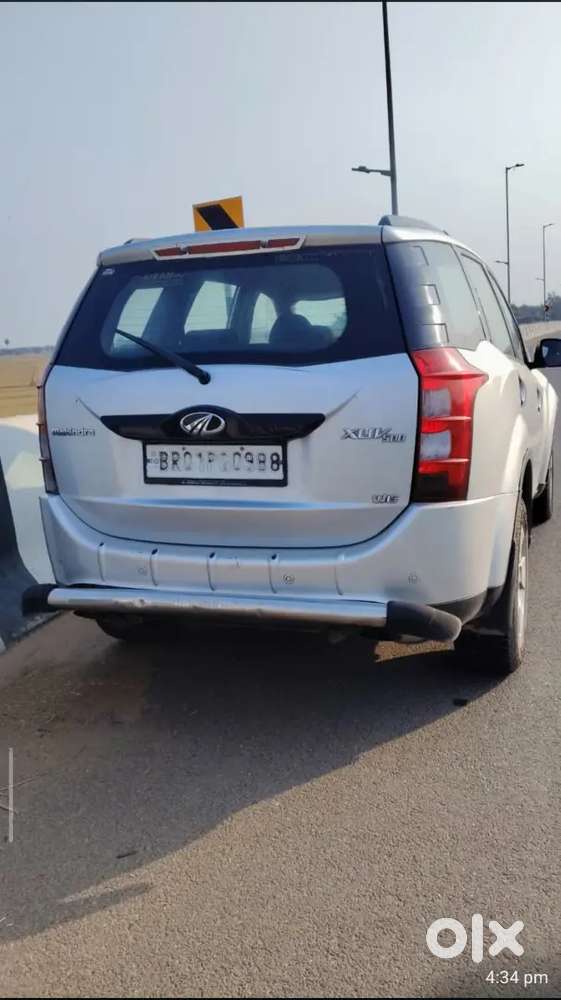 Mahindra Xuv500 2015 Diesel 85000 Km Driven