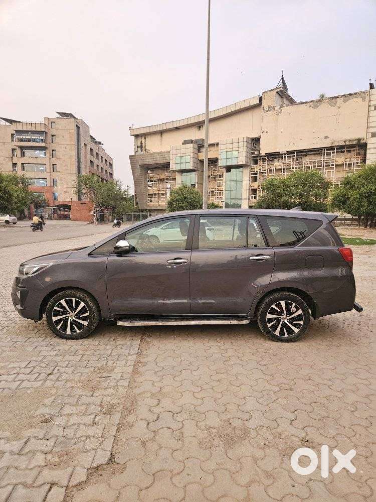 Toyota Innova Crysta [2020-ongoing] 2.4 Zx At 7 Str, 2022, Diesel