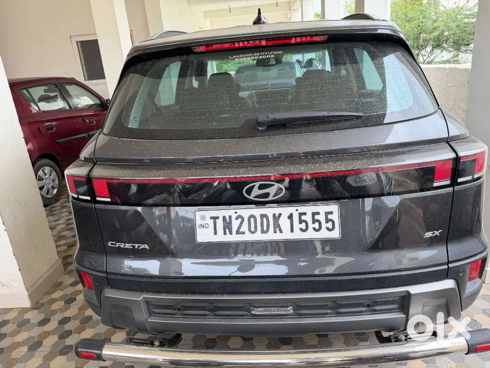 Just 9300 Kms. Hyundai Creta
