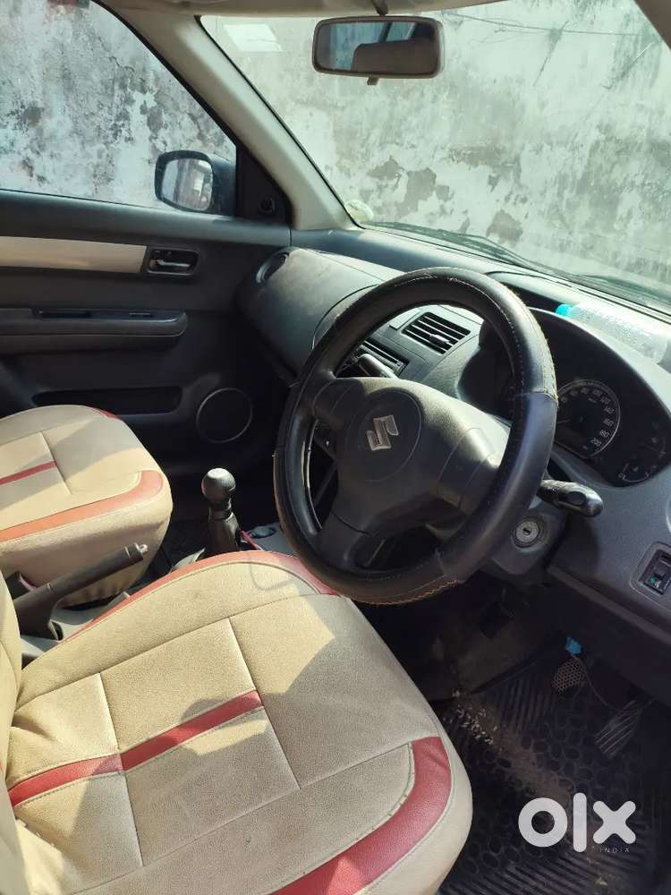 Maruti Suzuki Swift 2005 Cng & Hybrids 10006 Km Driven