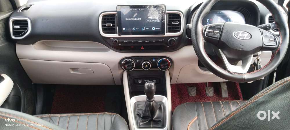 Hyundai Venue, 2024, Petrol