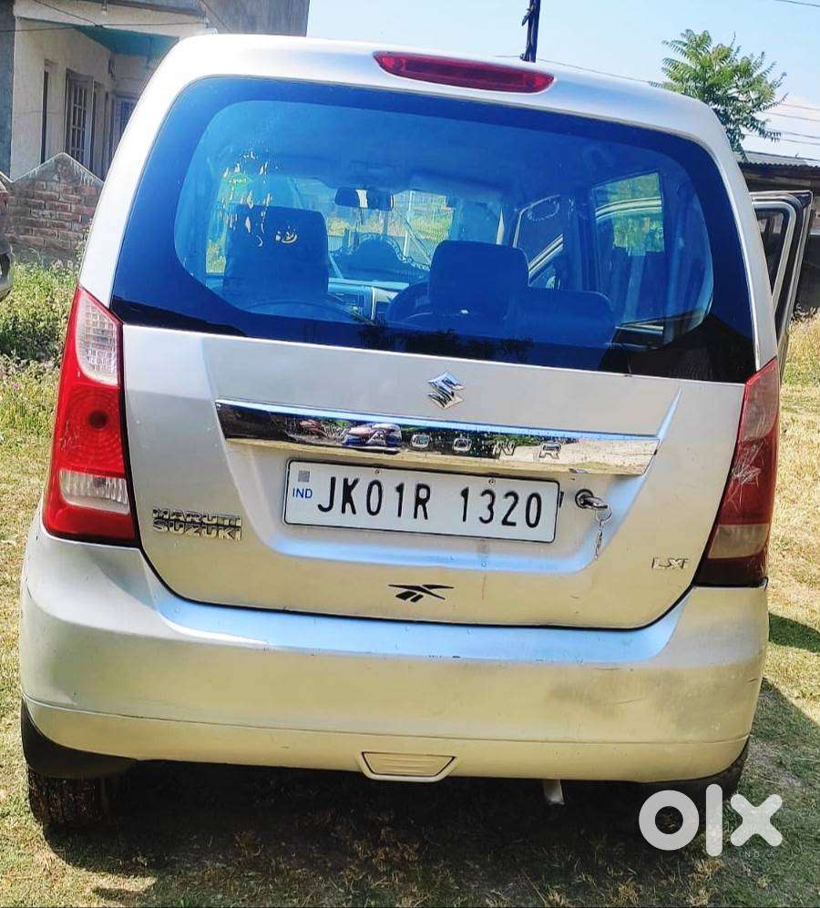 Sliver Wagonr Car 2011 In Mint Condition Maruati Suzuki