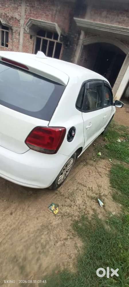 Volkswagen Polo [2012] Manual