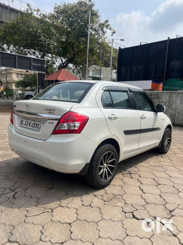 Maruti Suzuki Swift Dzire Vxi Optional, 2015, Petrol