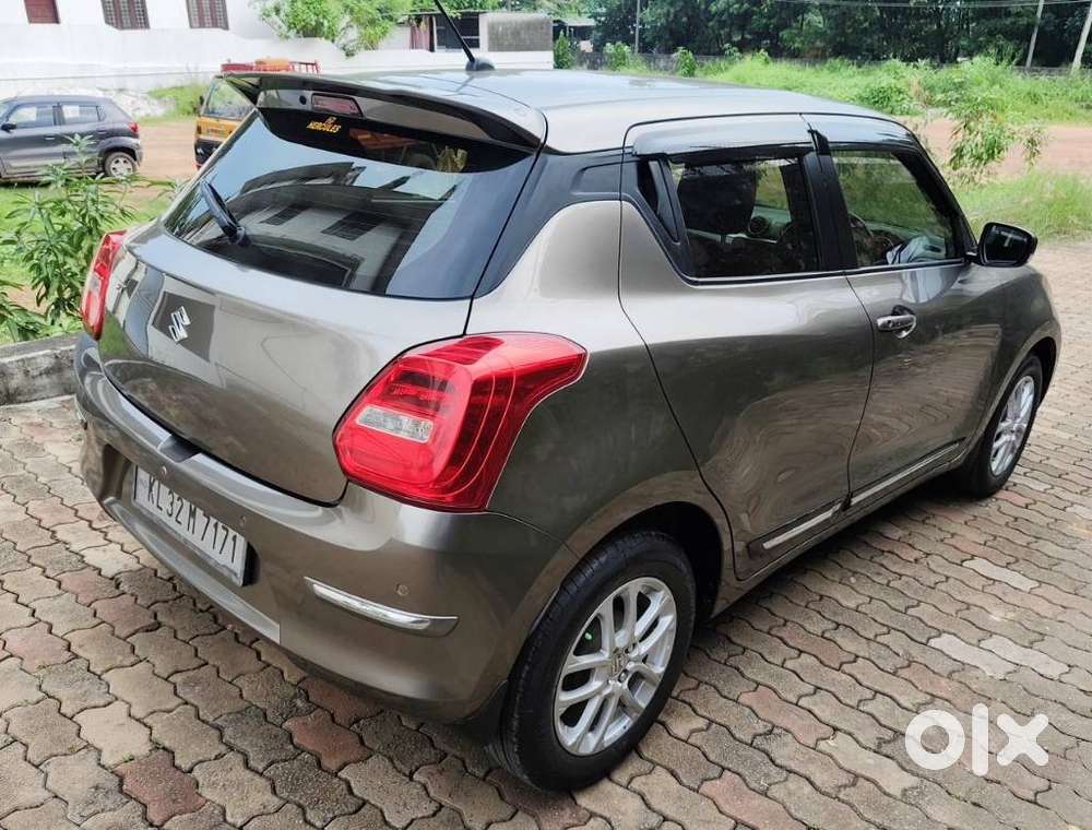 Maruti Suzuki Swift Zxi Plus Amt Dual Tone, 2018, Petrol