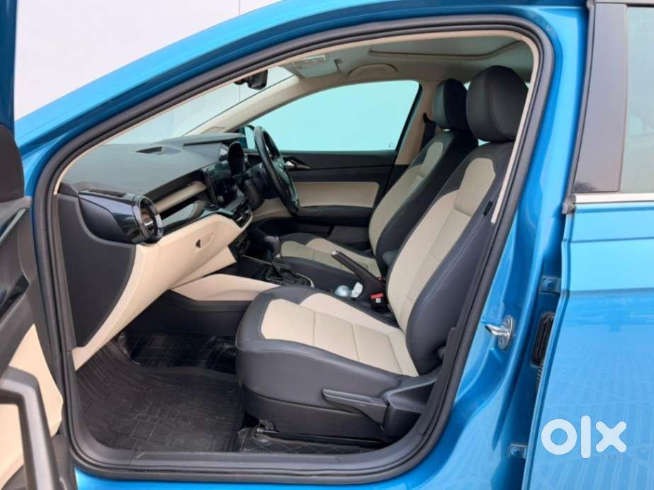 Skoda Slavia 1.5 Tsi Style At, 2022, Petrol