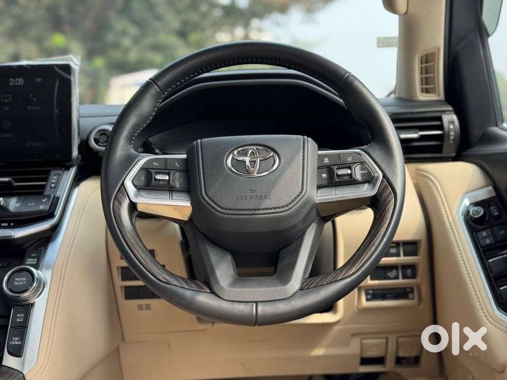 Toyota Land Cruiser Zx Petrol, 2025, Petrol