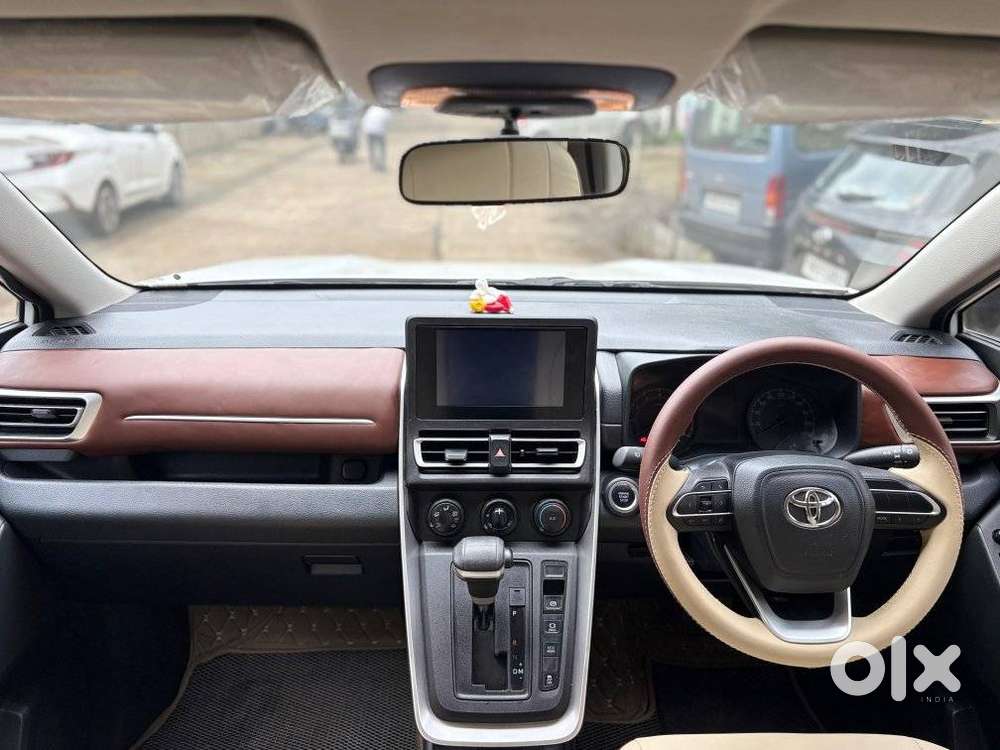 Toyota Innova Hycross 2.0 Gx 8 Str, 2024, Petrol