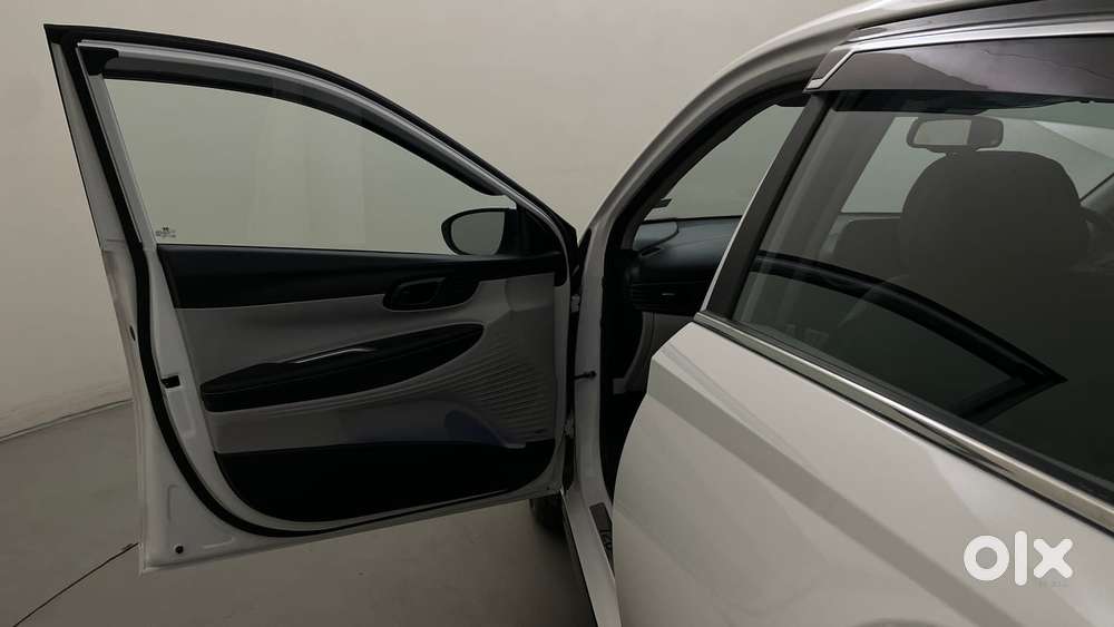 Hyundai New I20 1.2 Asta (o) Ivt, 2025, Petrol