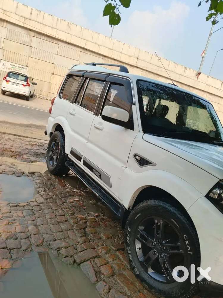 Mahindra Scorpio Classic 2013