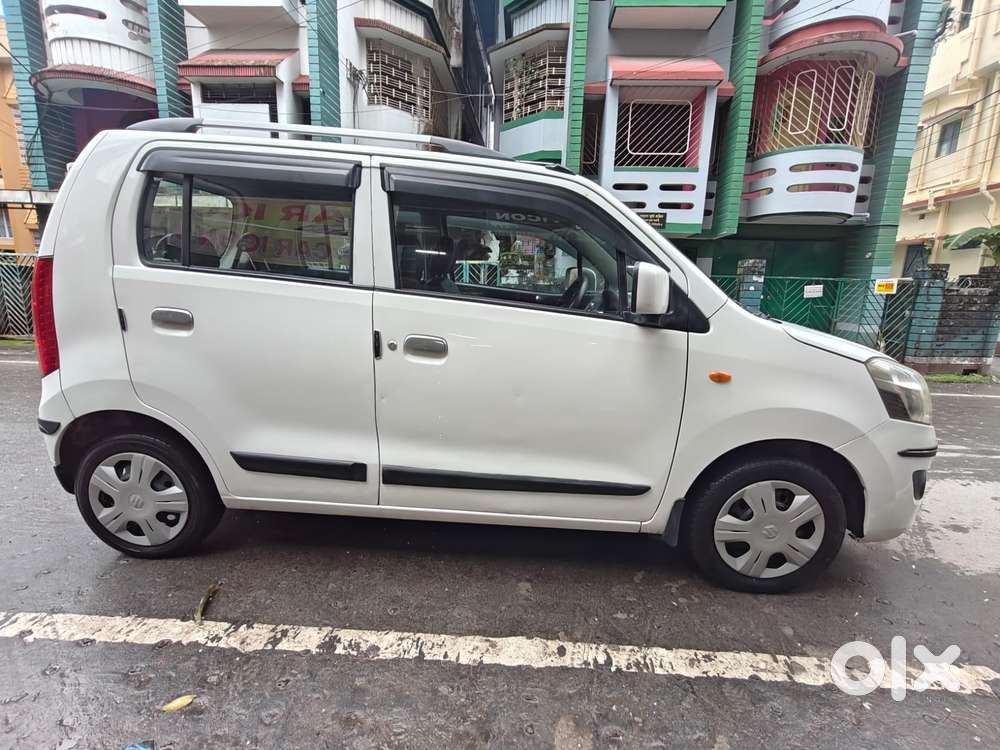 Maruti Suzuki Wagon R Vxi 1.0, 2015, Petrol