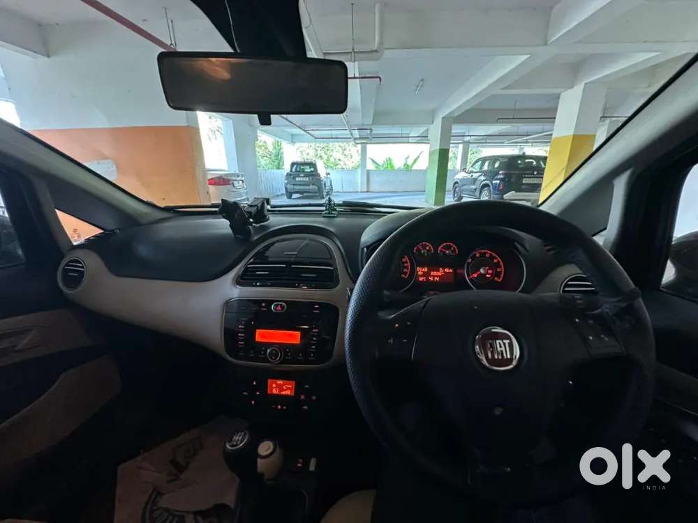 Fiat Linea 2015 Petrol 26000 Km Driven