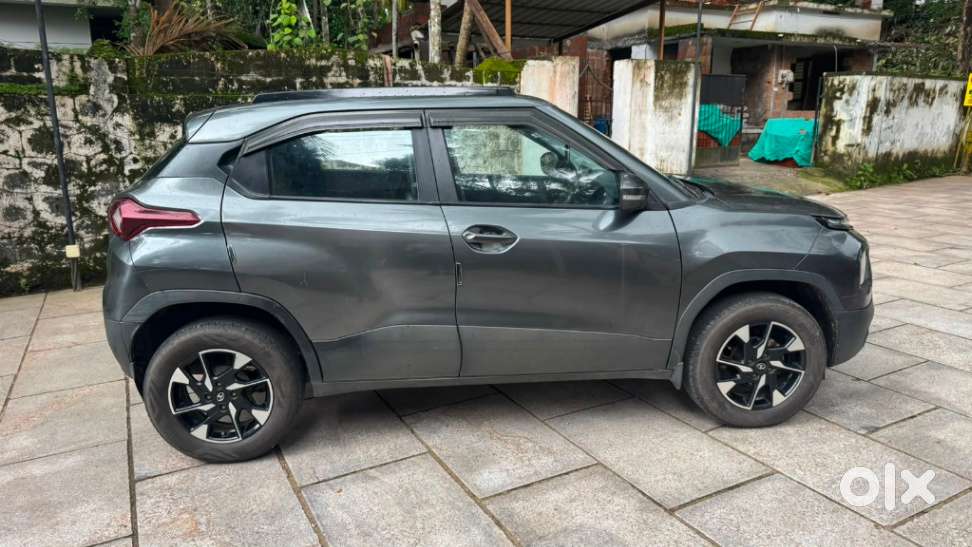 Tata Punch, 2022, Petrol
