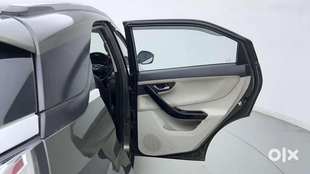 Tata Nexon Xz Plus (hs), 2022, Petrol