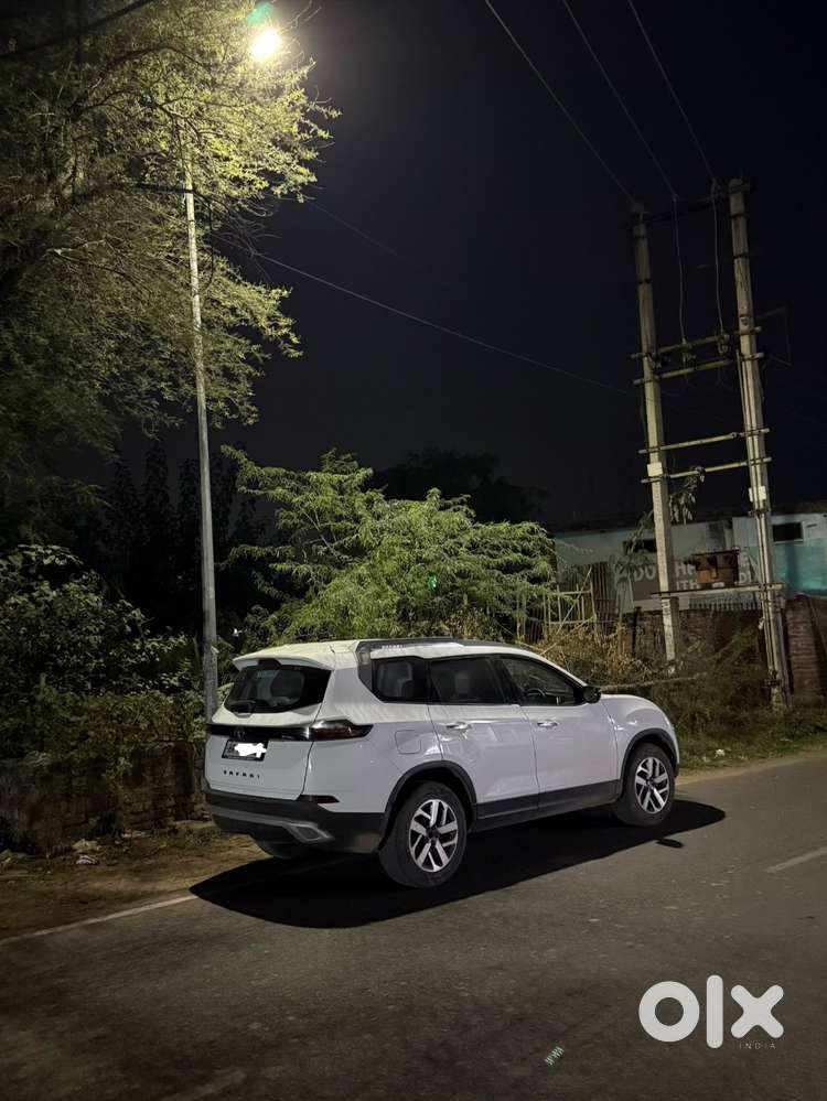 Tata Safari 2021