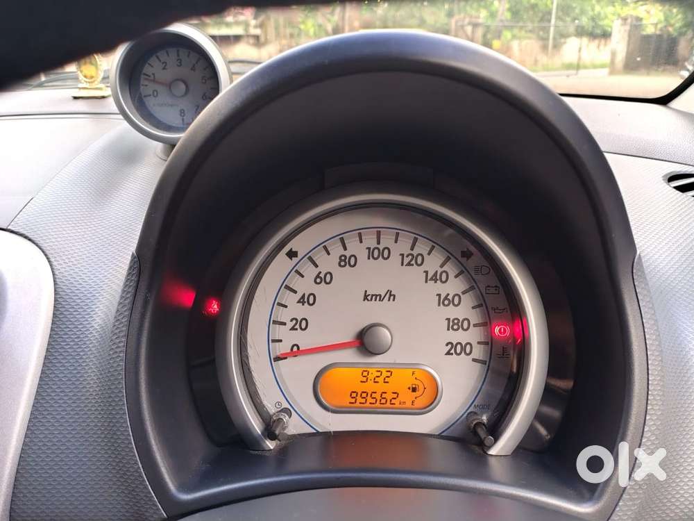 Maruti Suzuki Ritz Vxi, 2011, Petrol
