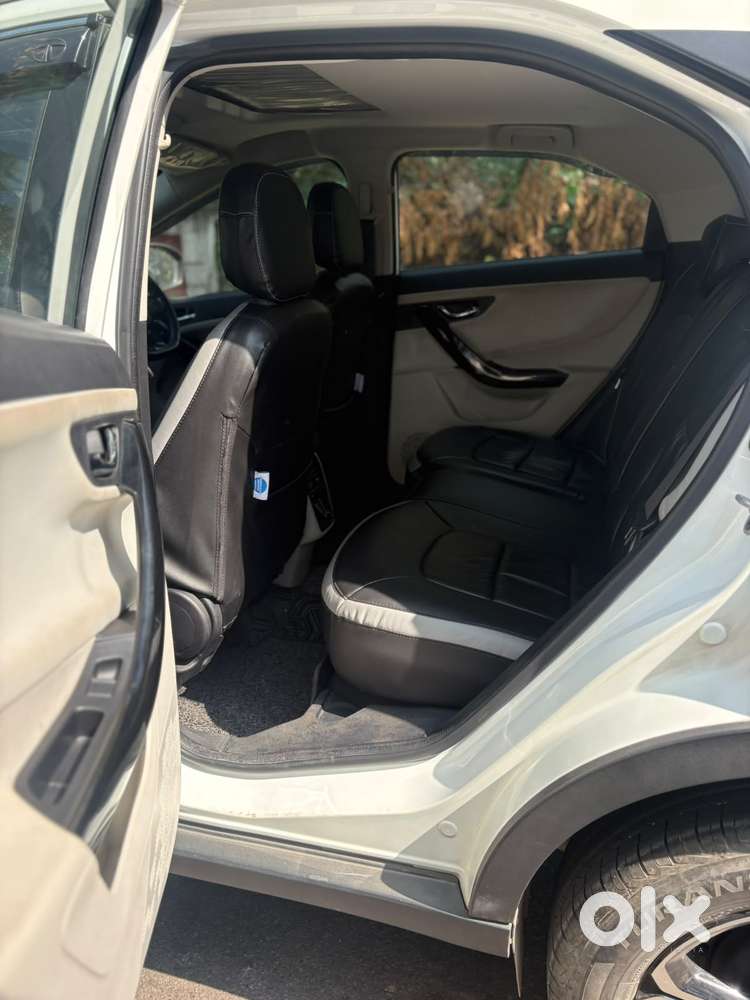 Tata Nexon 1.2 Revotron Xm Plus (s), 2023, Petrol
