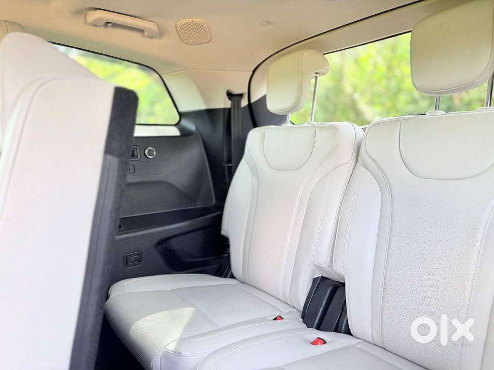 Mahindra Xuv700 2.2 Ax 7 Diesel At Luxury Pack Str, 2022, Diesel