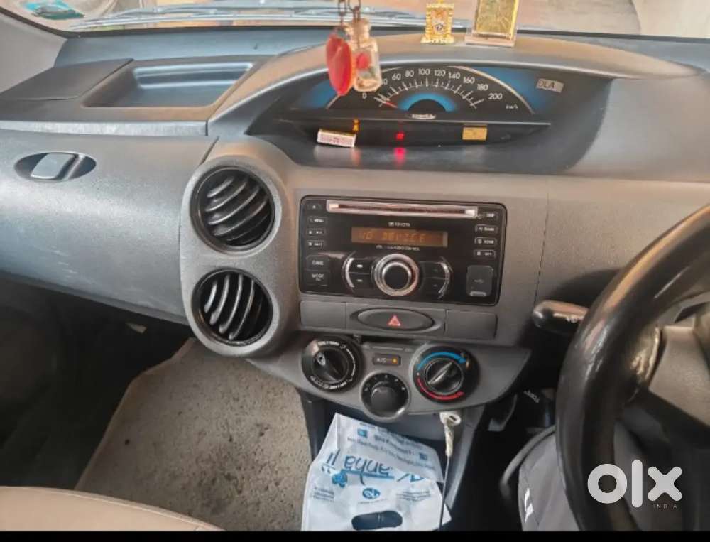 Toyota Etios Liva 2013
