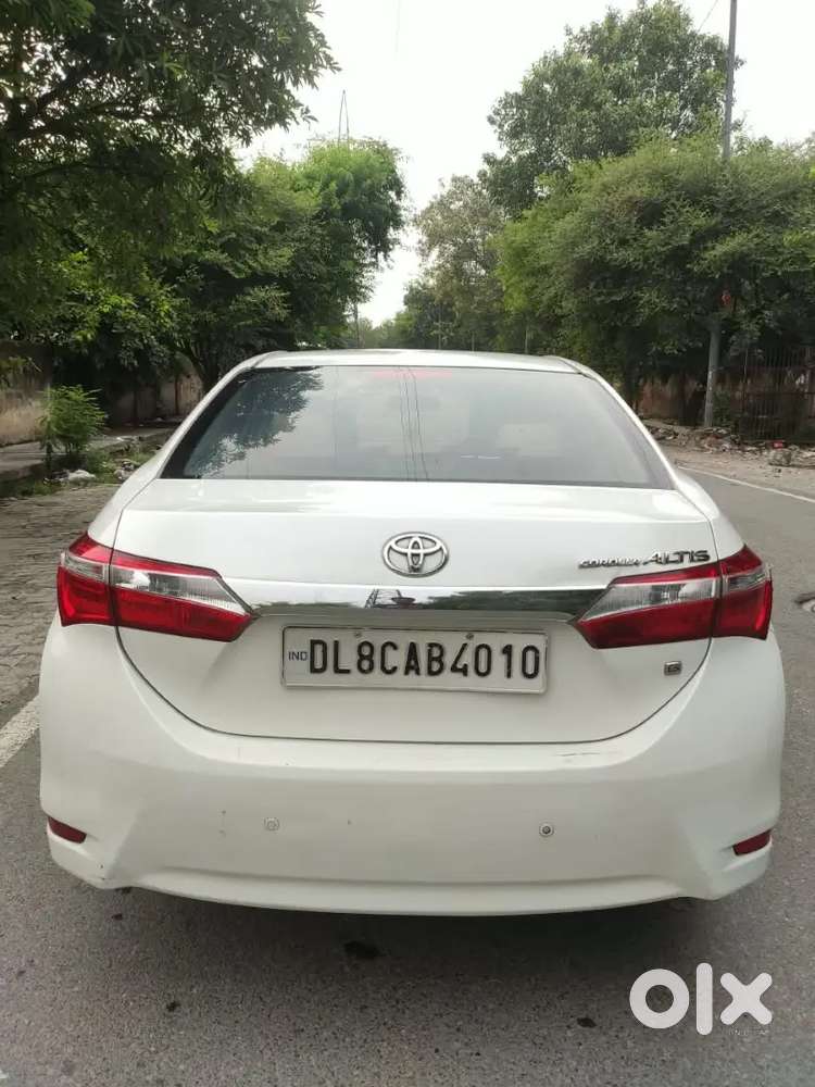Toyota Corolla Altis 2015