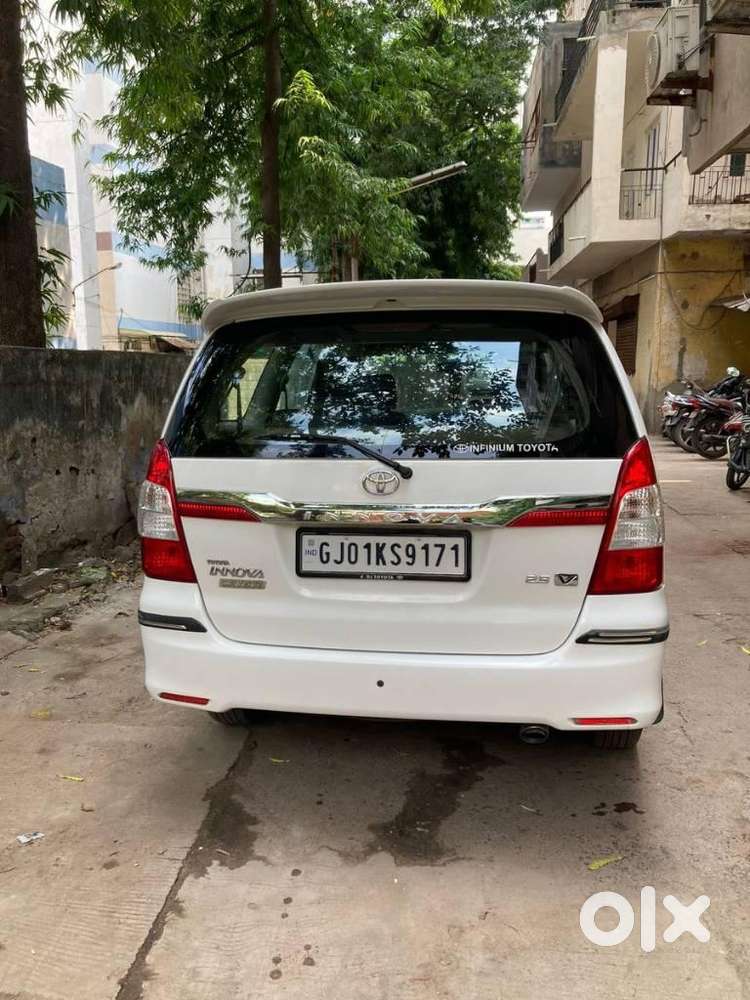 Toyota Innova 2.5 V 7 Str, 2011, Diesel