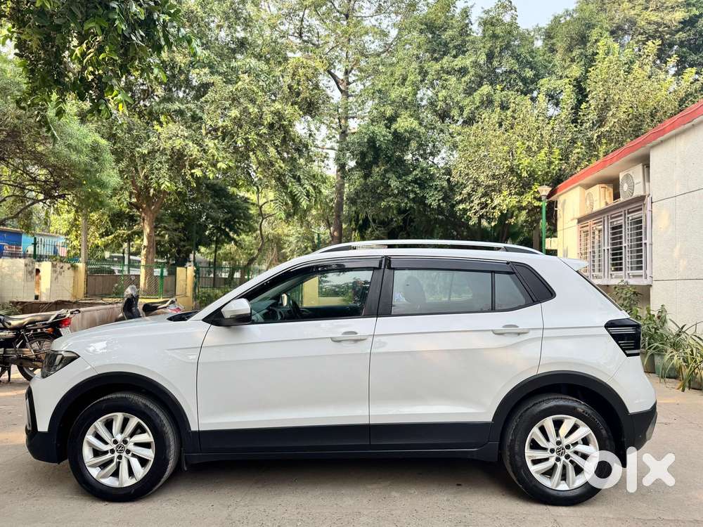 Volkswagen Taigun Topline 1.0 Tsi At (electric Seats), 2022, Petrol