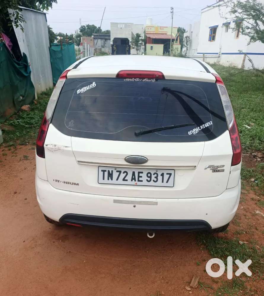 Ford Figo Petrol Titanium 2010