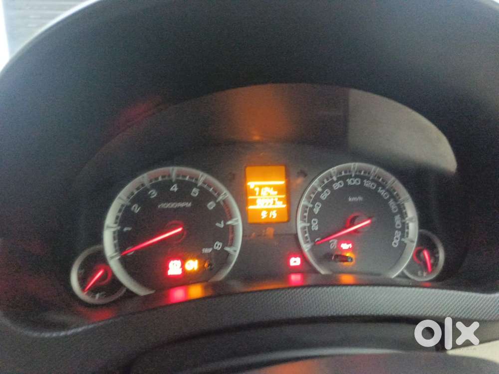 Maruti Suzuki Swift Dzire Vxi Optional, 2016, Petrol