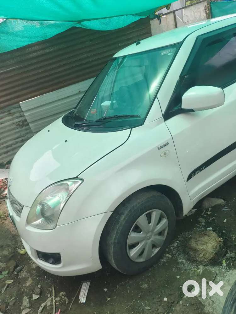 Maruti Suzuki Swift Dzire 2011