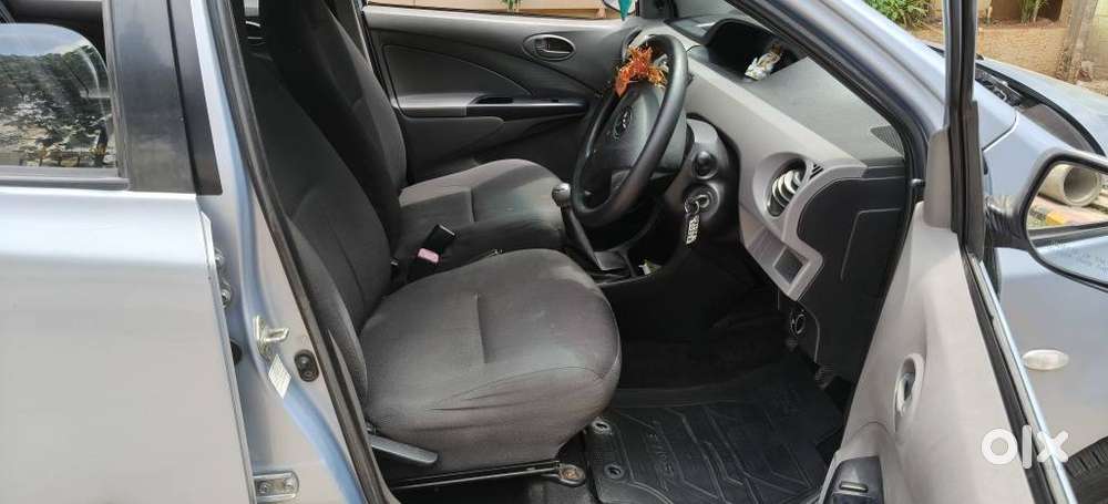 Toyota Etios Liva G, 2011, Petrol